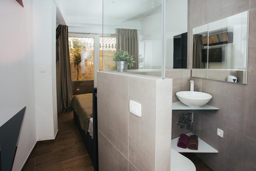 Marinac City Center Apartments & Rooms สปลิท ภายนอก รูปภาพ